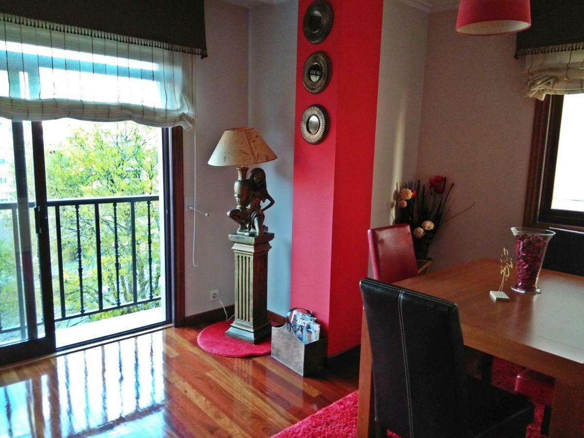 Apartamento Plaza Perillana Ponteareas Kültér fotó