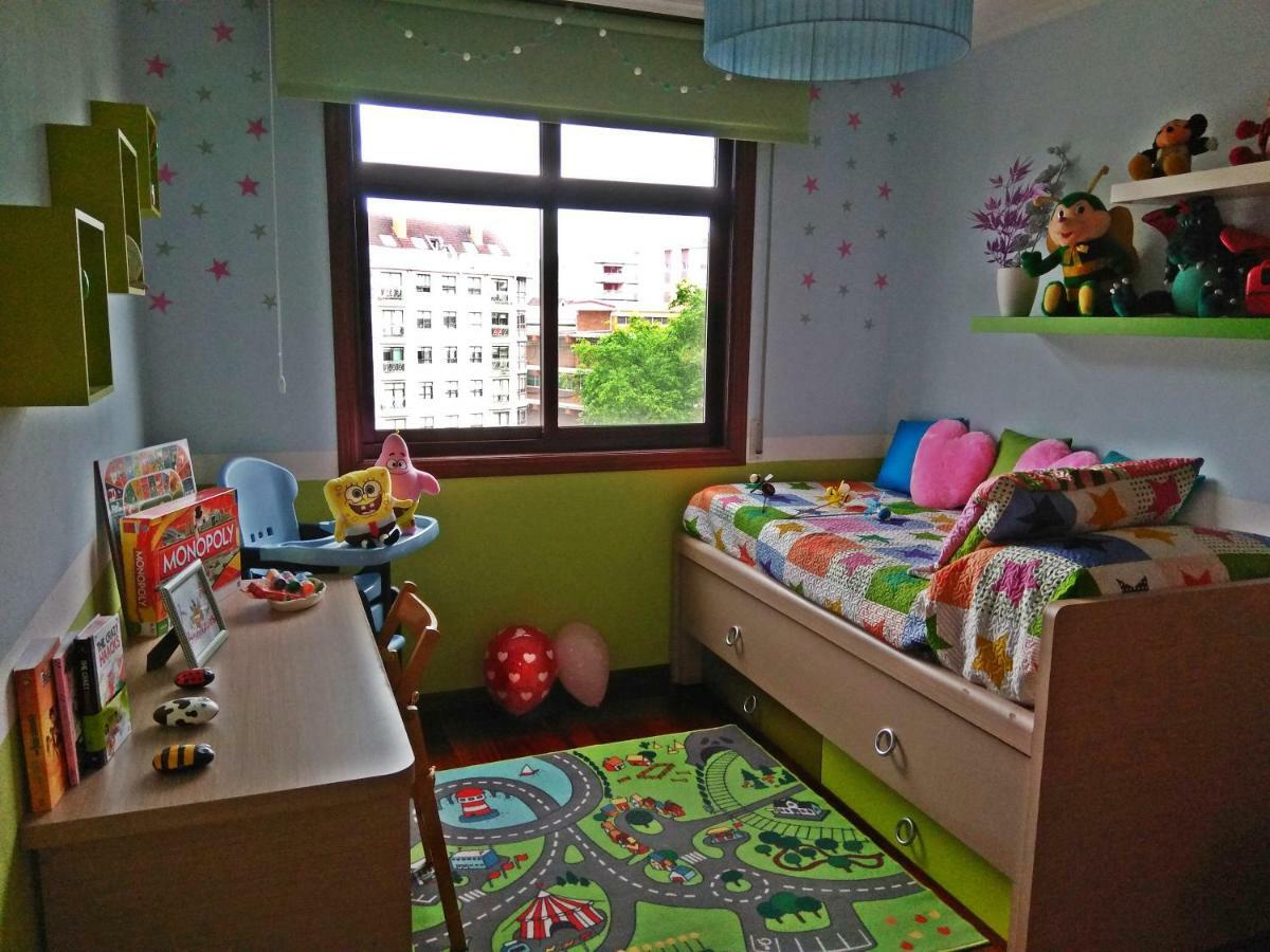 Apartamento Plaza Perillana Ponteareas Kültér fotó